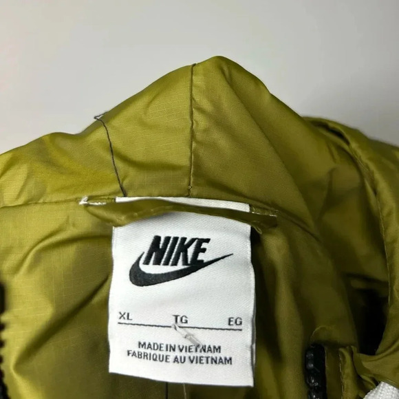 Nike Sportswear Windrunner Zip Up Jacket Olive Green size XL NWT MSRP $100 - Picture 8 of 8